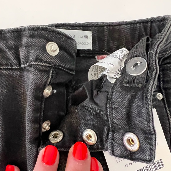 Zara - Girls Black Skinny Distressed Frayed Jeans - Size 2-3Y - NWT - Picture 3 of 11